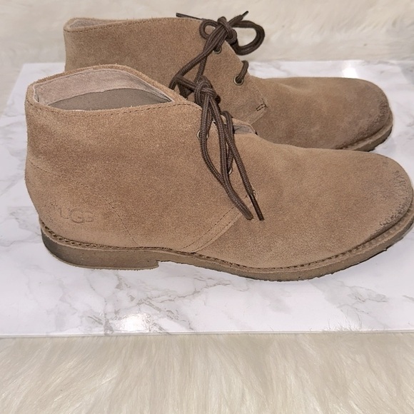 UGG Men\'s Brown Suede Chukka Boots size 8 main image 7
